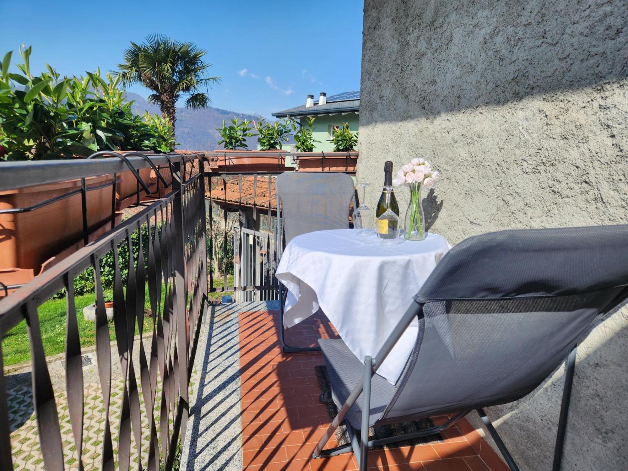 Laura'S Cottage With Lake View, Detached, 5 Kilometers From Varenna リエルナ エクステリア 写真