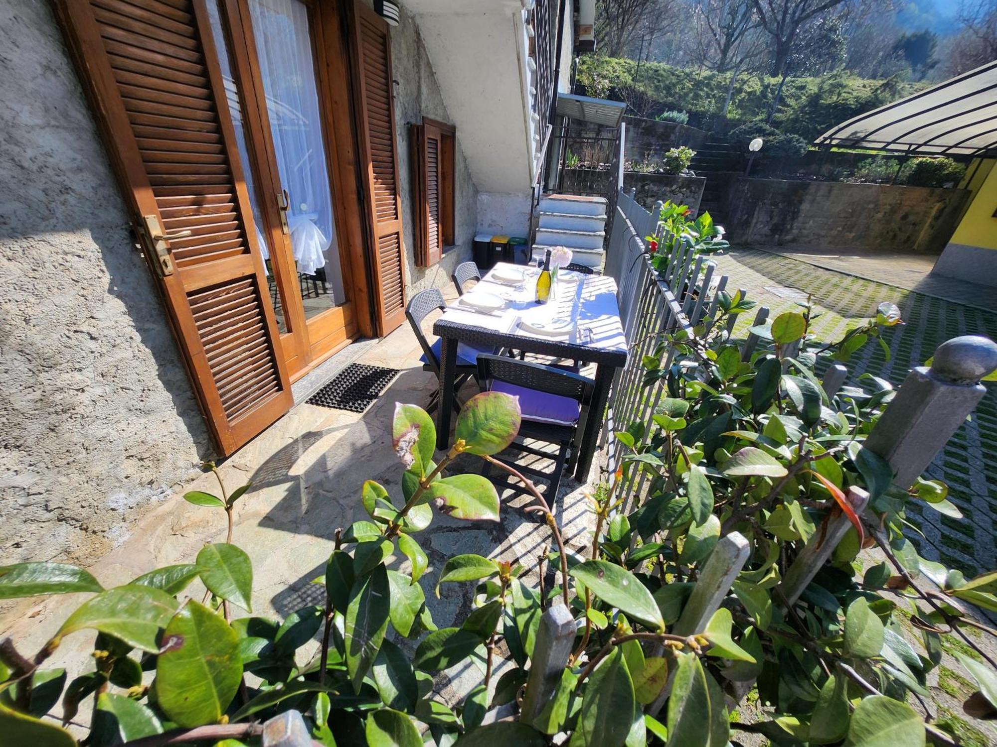 Laura'S Cottage With Lake View, Detached, 5 Kilometers From Varenna リエルナ エクステリア 写真